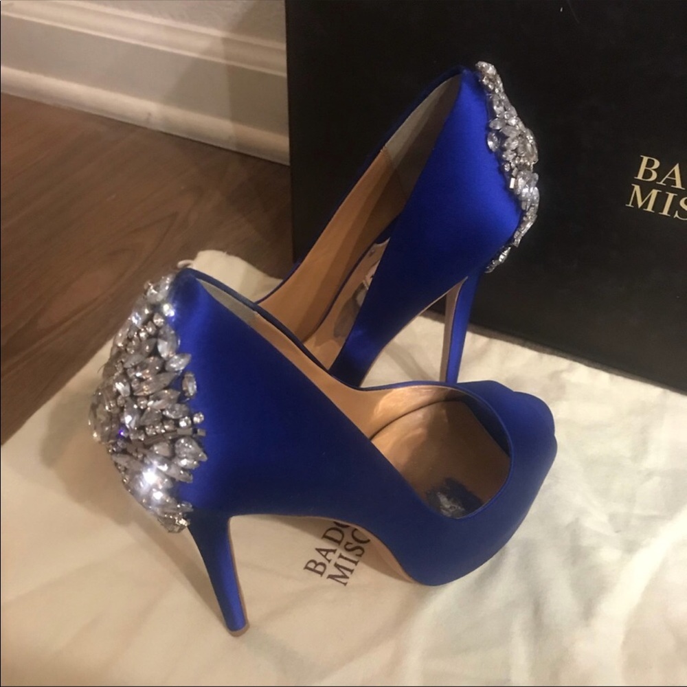 Badgley Mischka Sapphire Blue 8.5 Pumps